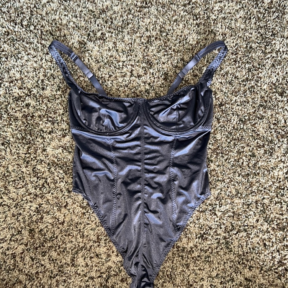 Skims Armor Bodysuit in size Large